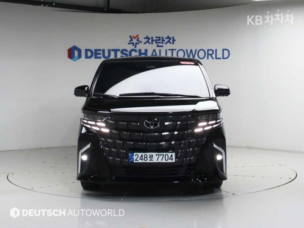 Toyota Alphard — miniaturë 3