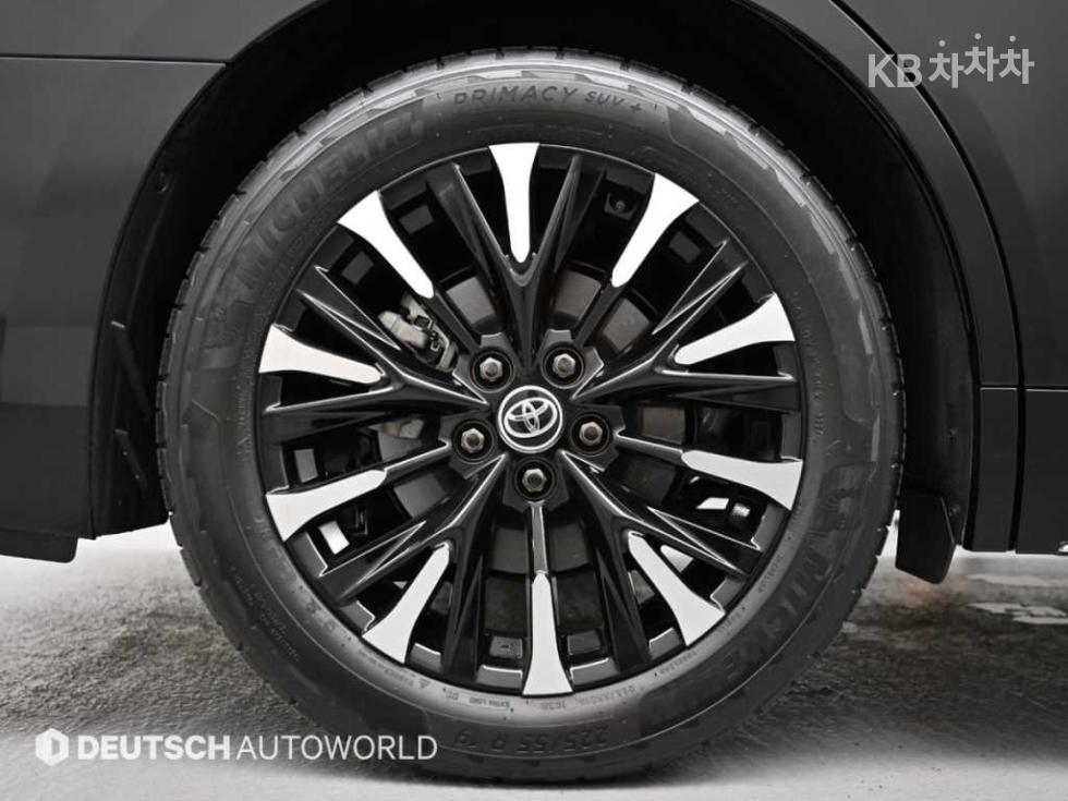 Toyota Alphard — miniaturë 5