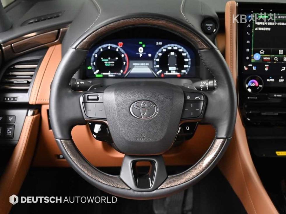 Toyota Alphard — miniaturë 13