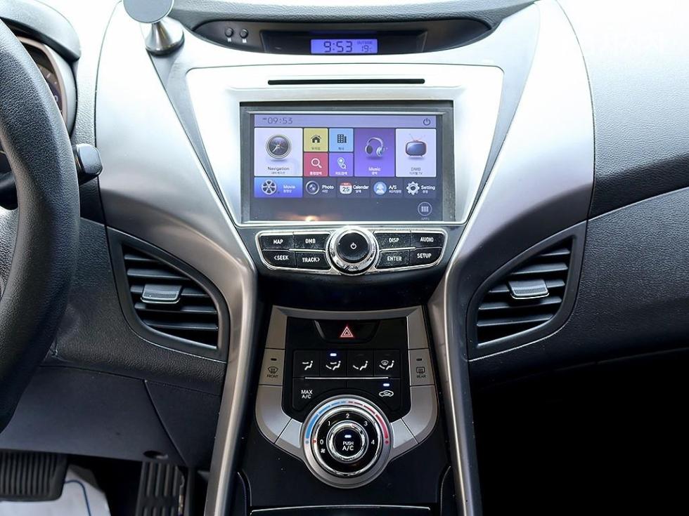 Hyundai Avante — miniaturë 9