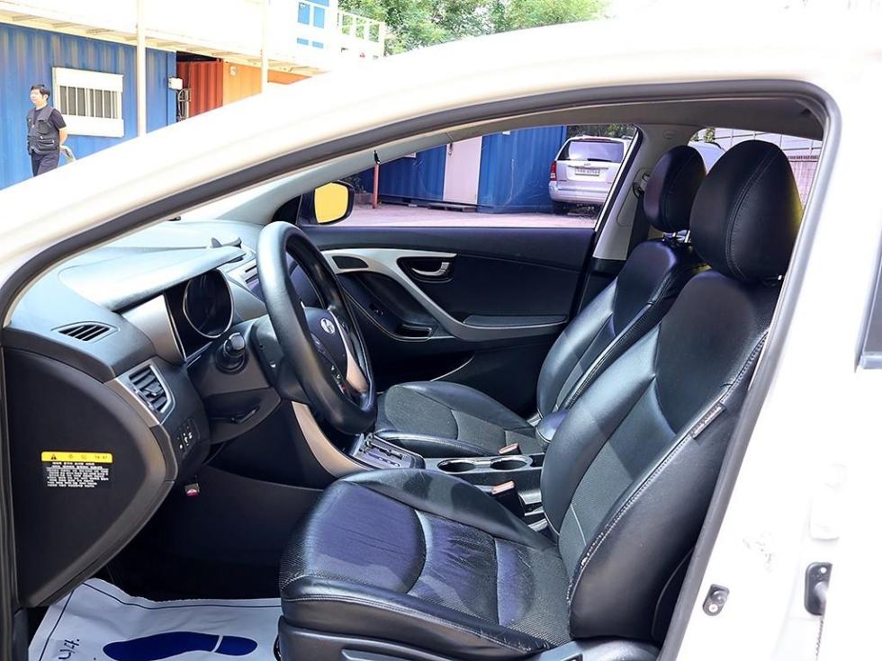 Hyundai Avante — miniaturë 13