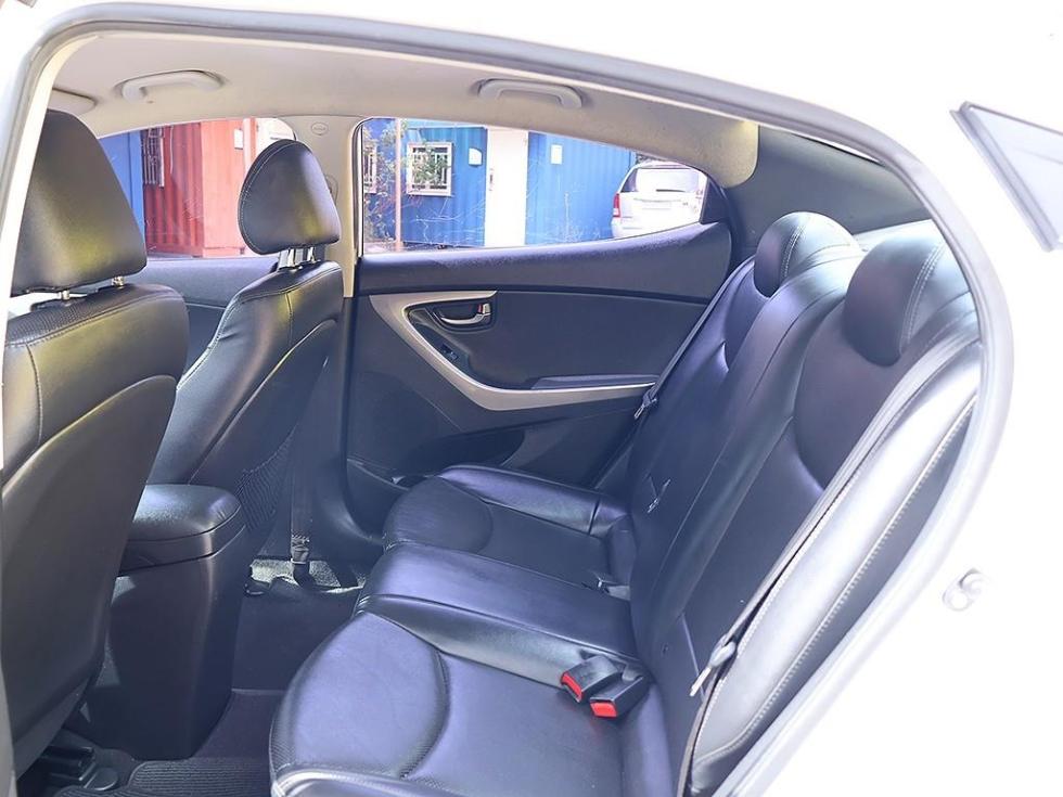 Hyundai Avante — miniaturë 14