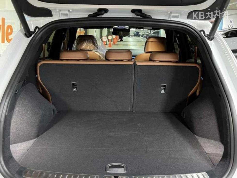 2026 Genesis GV70 photo