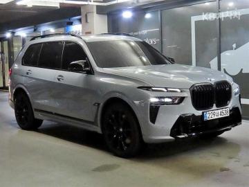 BMW X7 M60i xDrive — foto 1