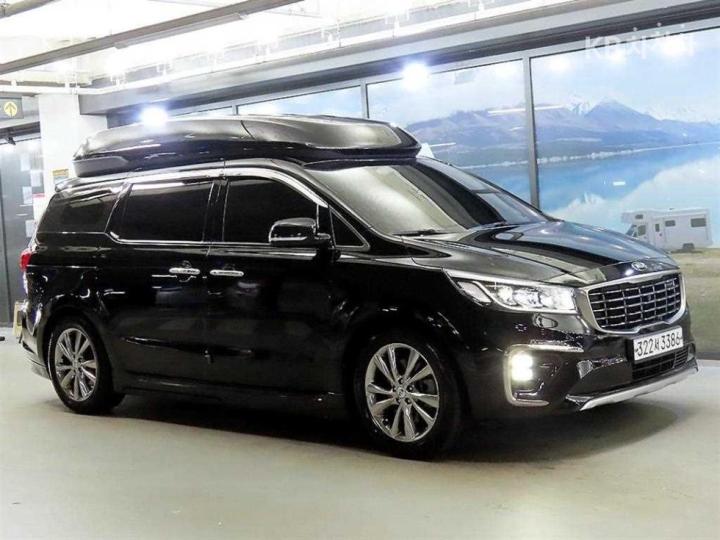 Kia Carnival 하이리무진 3.3 가솔린 9인승 — foto 1