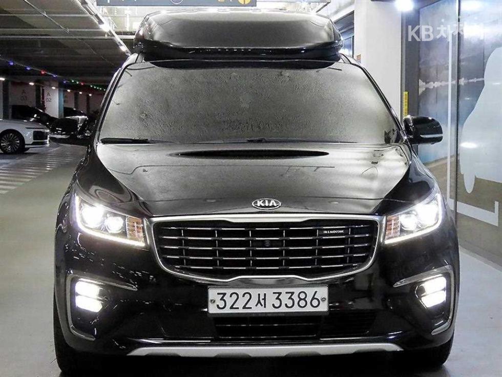 Kia Carnival — miniaturë 2