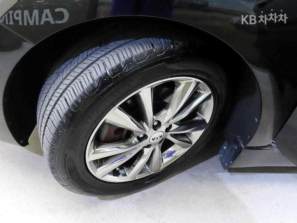 Kia Carnival — miniaturë 20