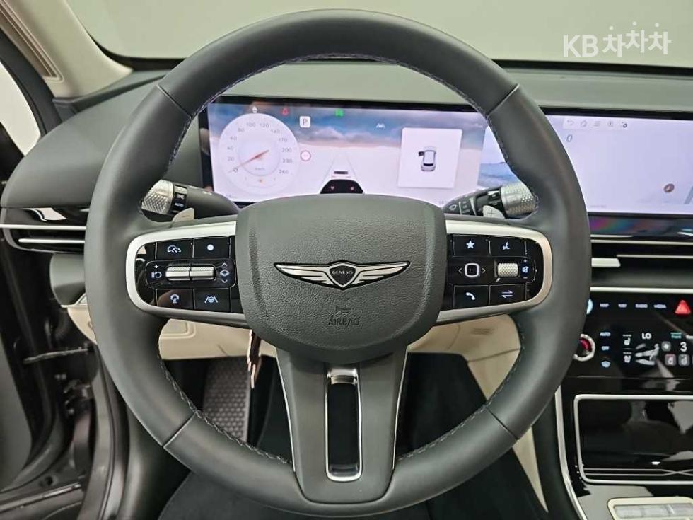 2024 Genesis GV80 photo