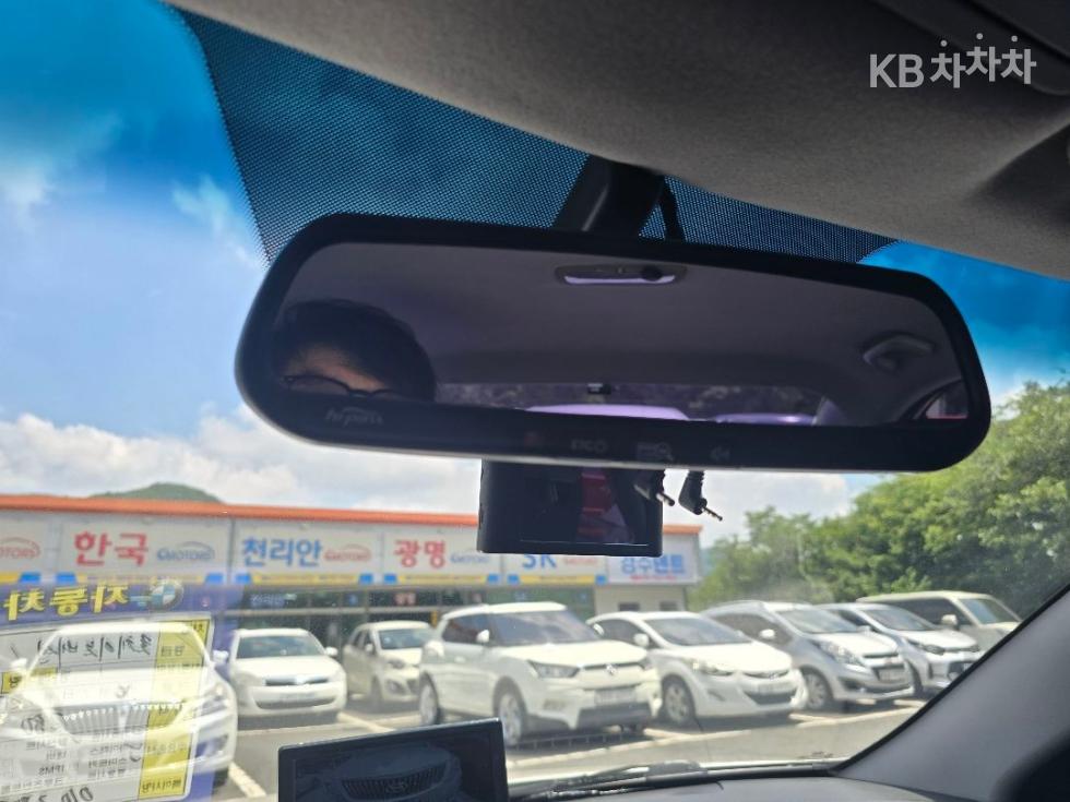 Kia K5 — miniaturë 17