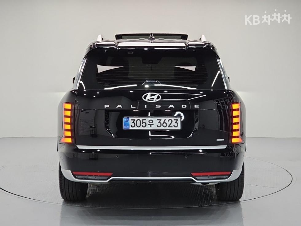 2025 Hyundai Used Car photo