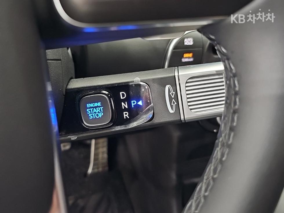 2025 Hyundai Used Car photo