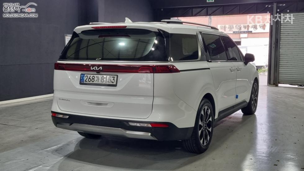 Kia Carnival — miniaturë 2