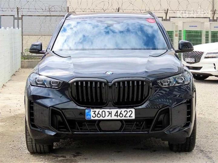 BMW X5 xDrive 40i — foto 1