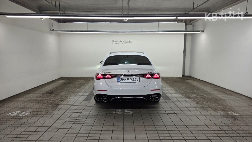 Mercedes-Benz E-klasse — miniaturë 3