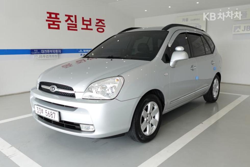 Kia Carens — miniaturë 2