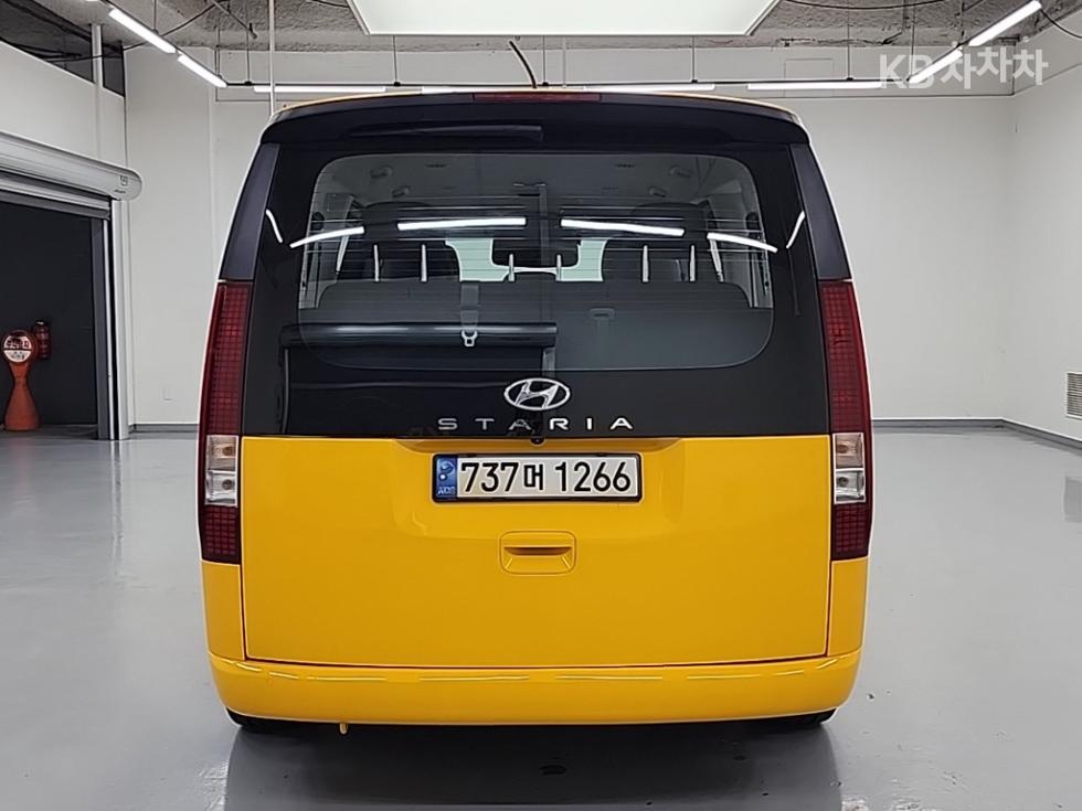Hyundai Staria — miniaturë 3
