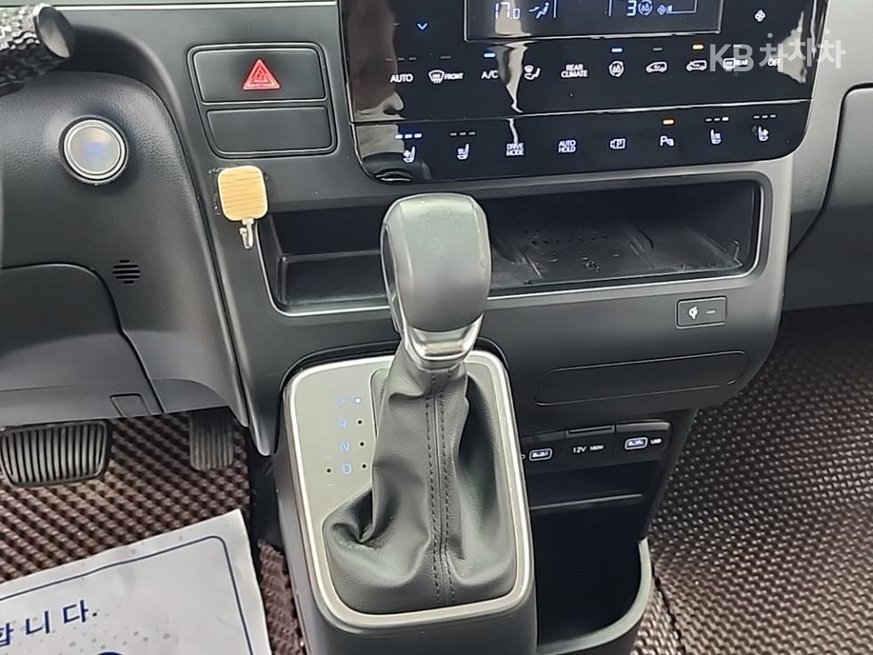 Hyundai Staria — miniaturë 8