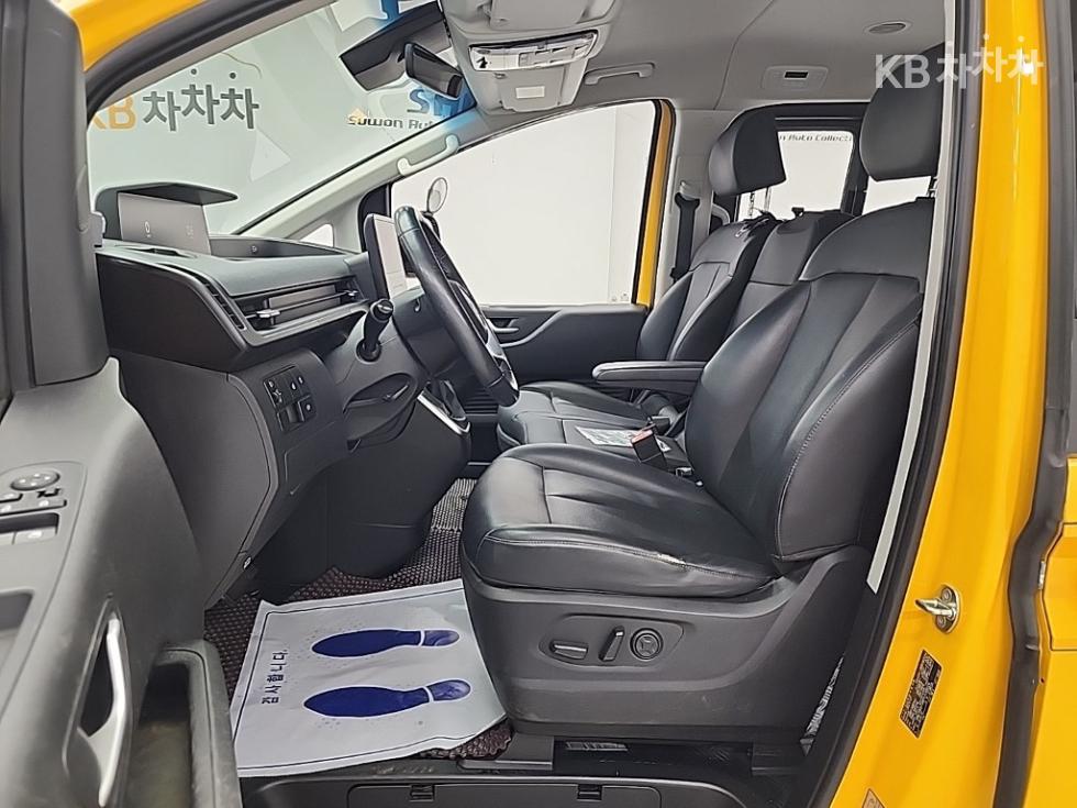 Hyundai Staria — miniaturë 11