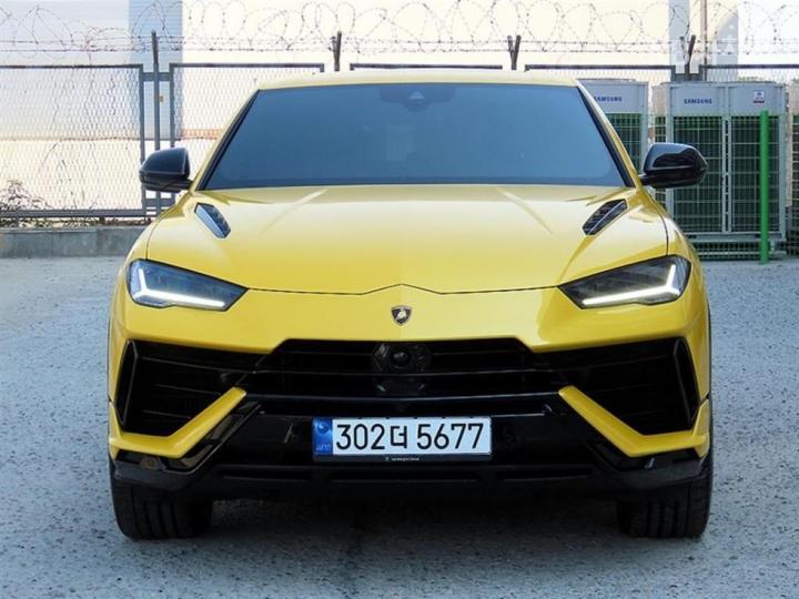 Lamborghini Urus 4.0 V8 — foto 1