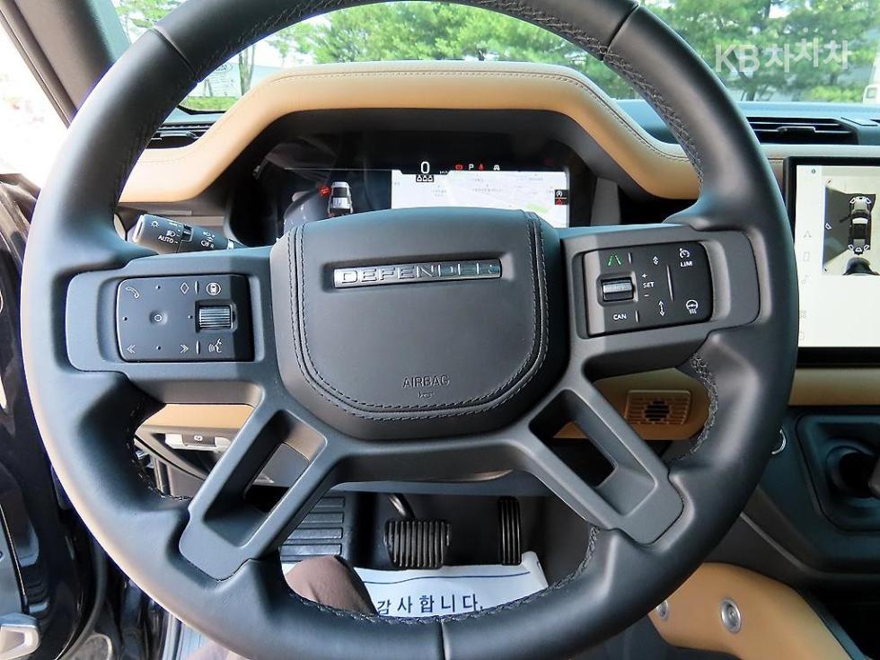 Land Rover Defender — miniaturë 8