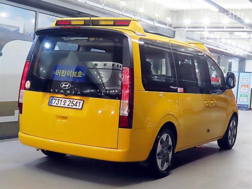 Hyundai Staria — miniaturë 4
