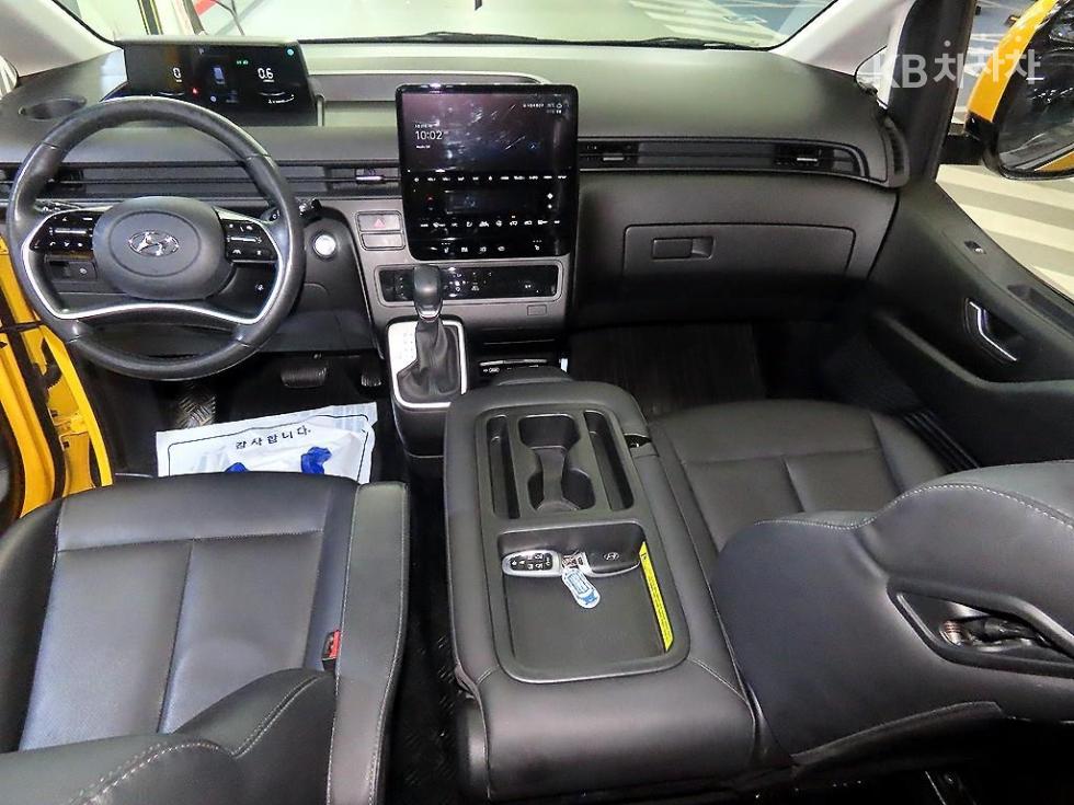 Hyundai Staria — miniaturë 10
