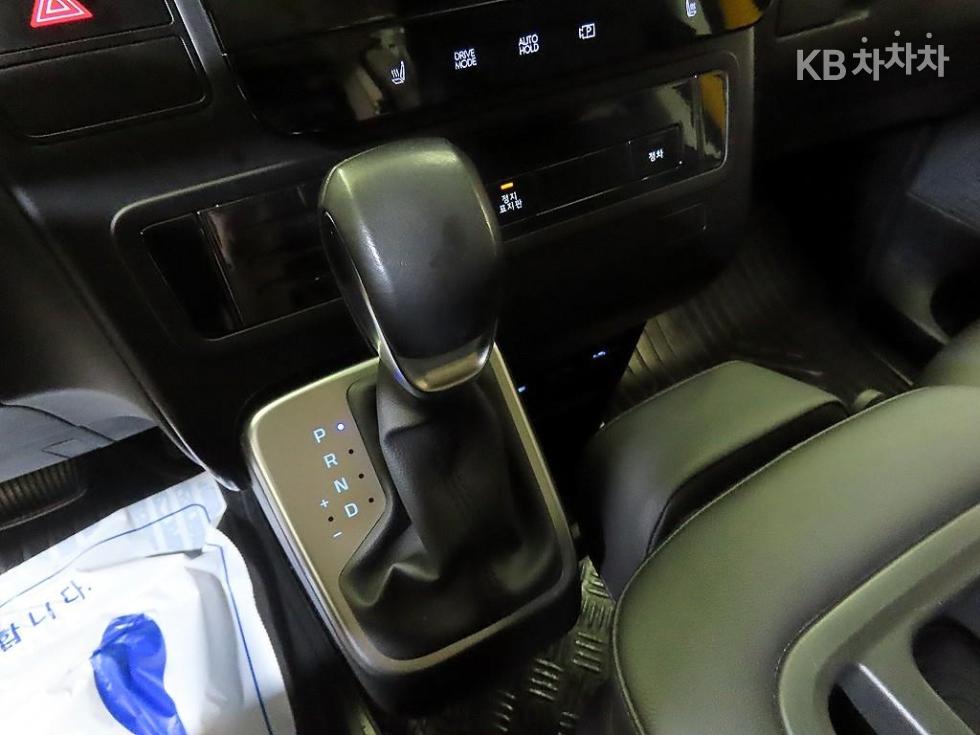 Hyundai Staria — miniaturë 12