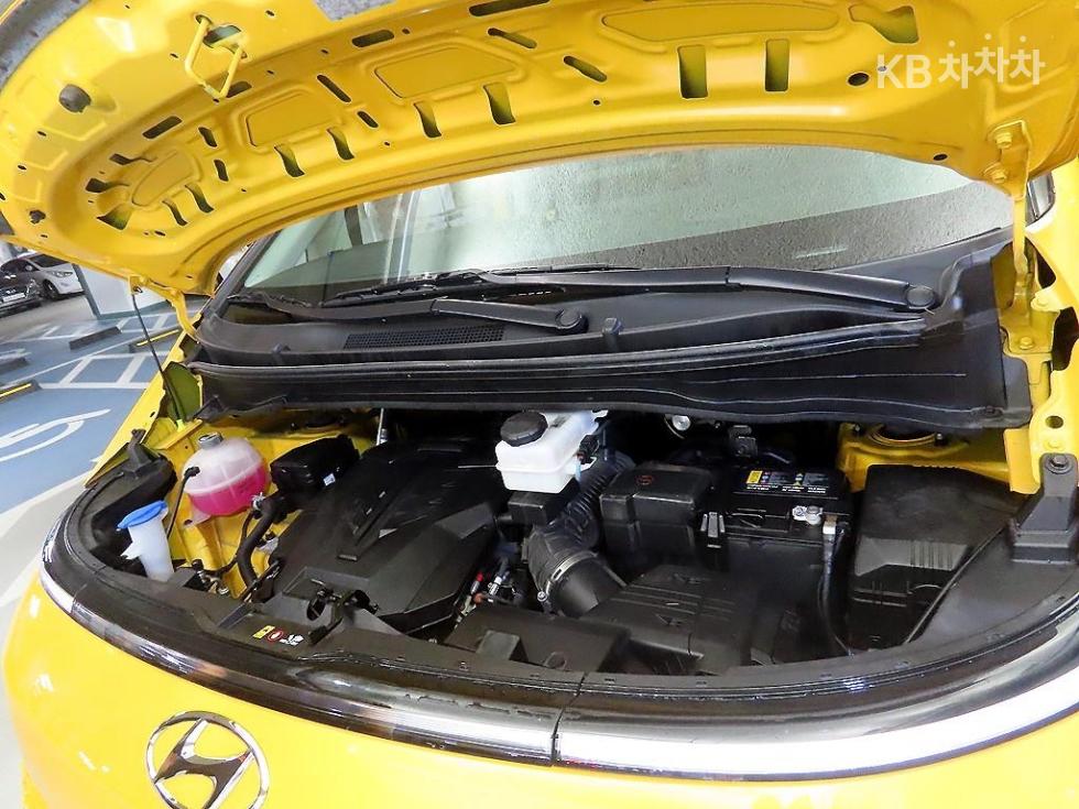 Hyundai Staria — miniaturë 19