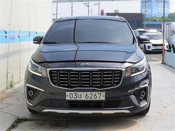 Kia Carnival 9인승 2.2 디젤 — foto 1