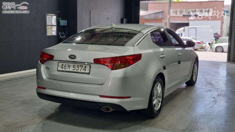 Kia K5 — miniaturë 2