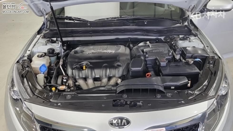 Kia K5 — miniaturë 8