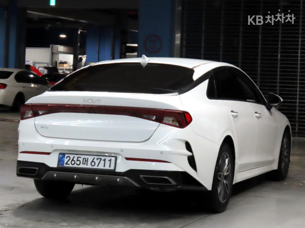Kia K5 — miniaturë 4