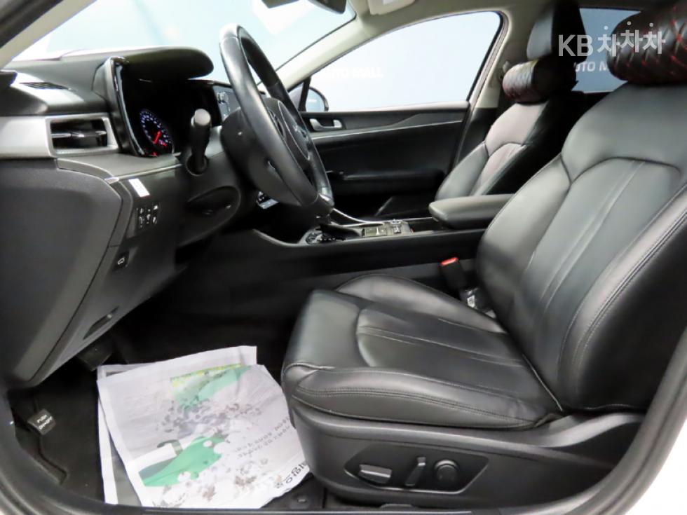 Kia K5 — miniaturë 6
