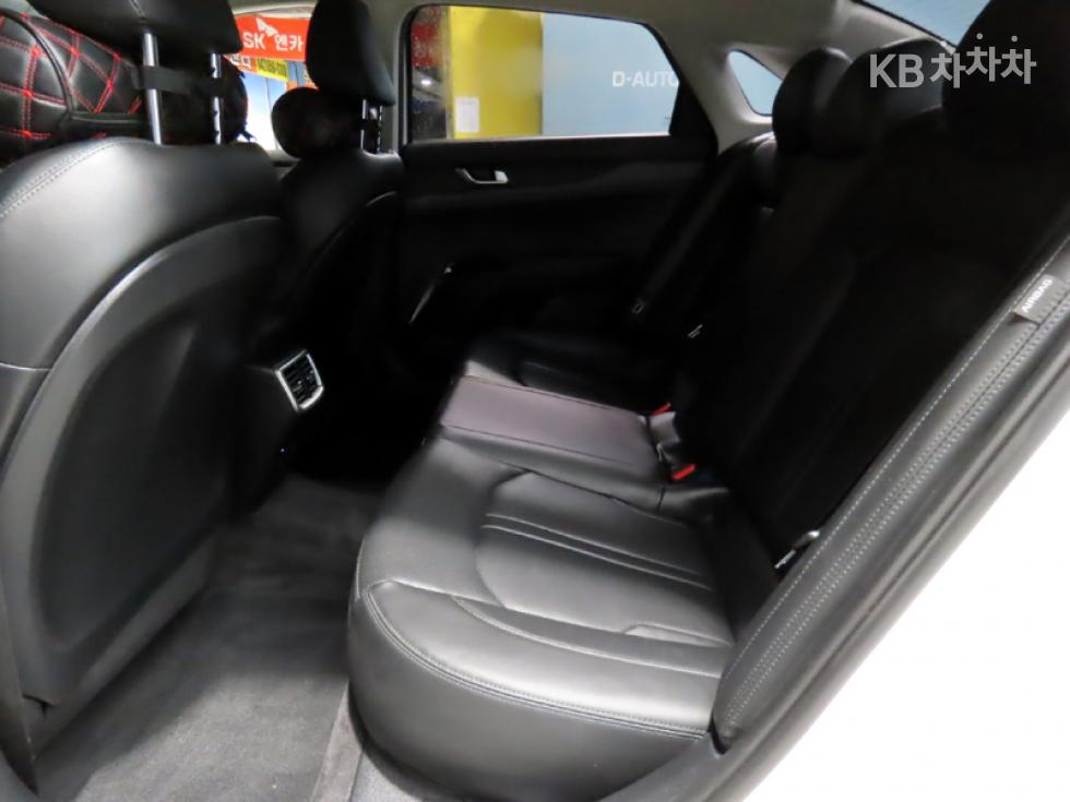 Kia K5 — miniaturë 7