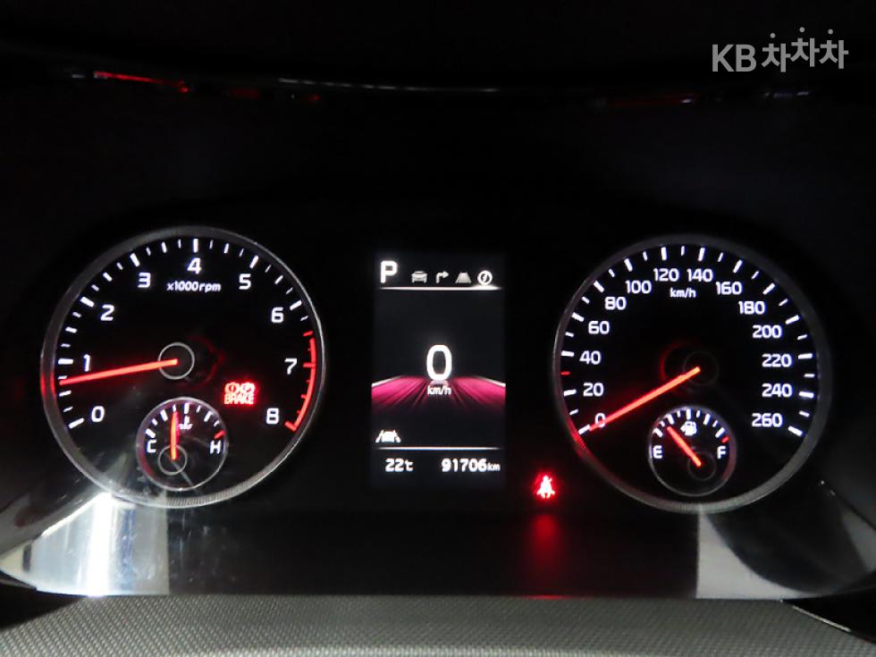 Kia K5 — miniaturë 9