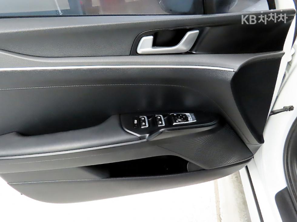 Kia K5 — miniaturë 14
