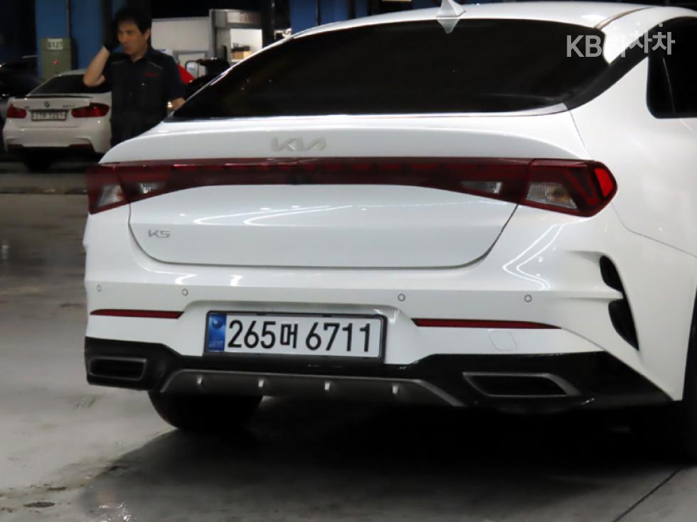 Kia K5 — miniaturë 17