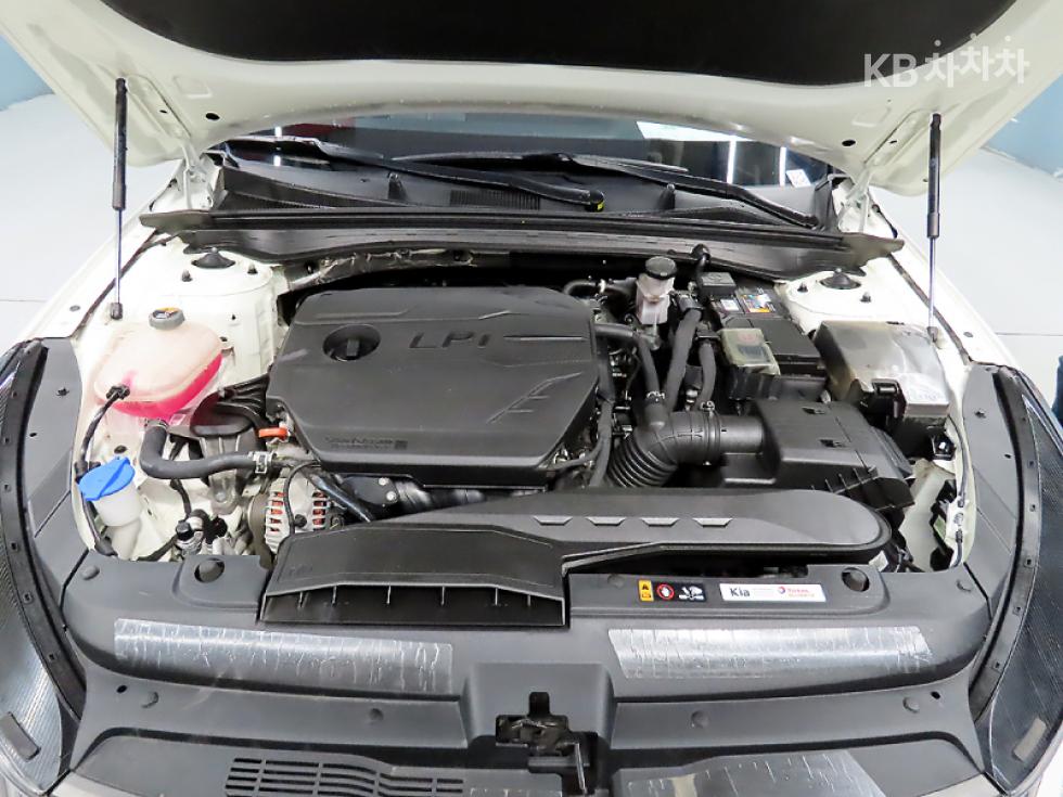 Kia K5 — miniaturë 19