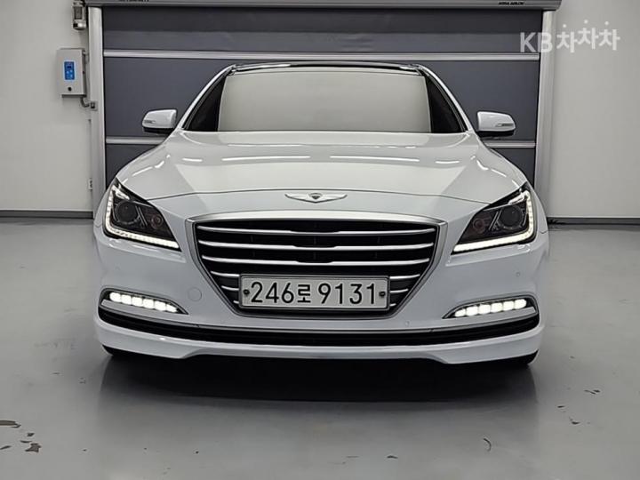 Hyundai Genesis Dh 2016 photo 2