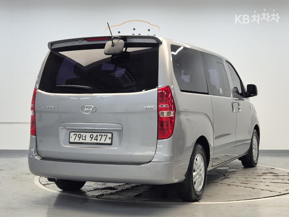 Hyundai Starex — miniaturë 3