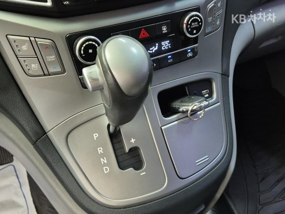 Hyundai Starex — miniaturë 8