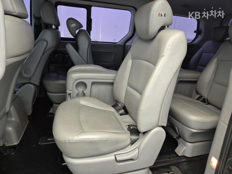 Hyundai Starex — miniaturë 12