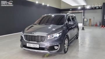 Kia Carnival 9인승 2.2 디젤 — foto 1