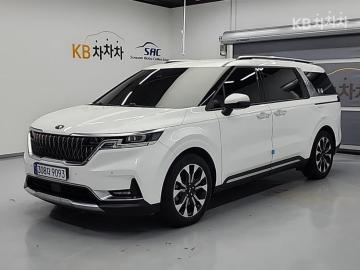 Kia Carnival 9-Seater Noblesse — foto 1