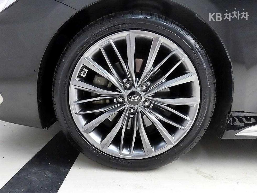 2017 Hyundai IG photo