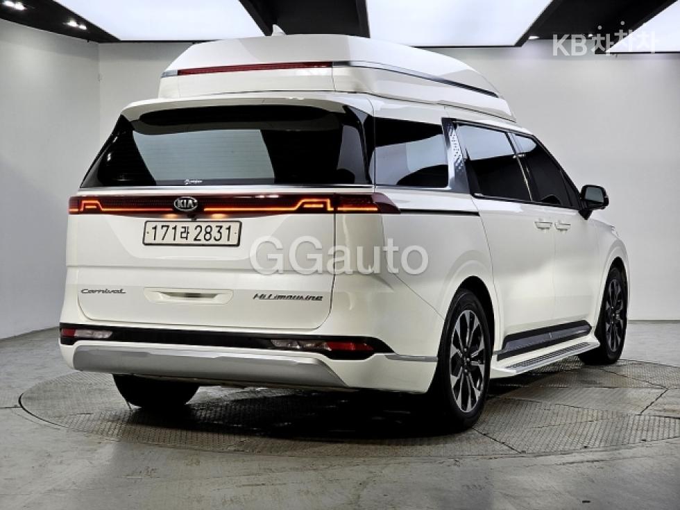 Kia Carnival — miniaturë 4