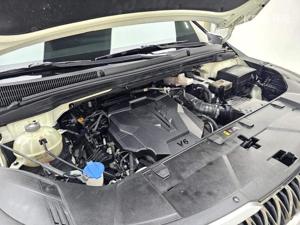 Kia Carnival — miniaturë 5
