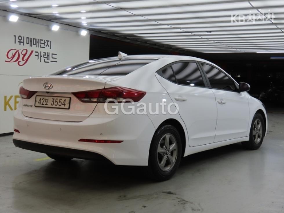 Hyundai Avante — miniaturë 3