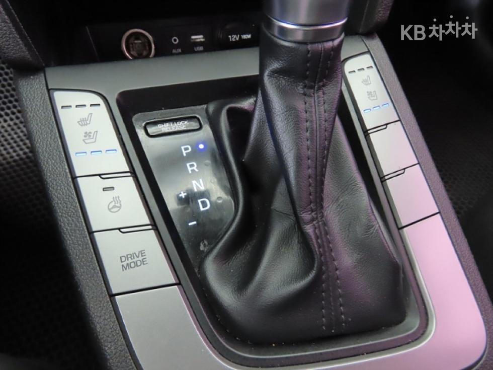 Hyundai Avante — miniaturë 12