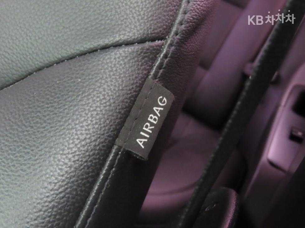 Hyundai Avante — miniaturë 18